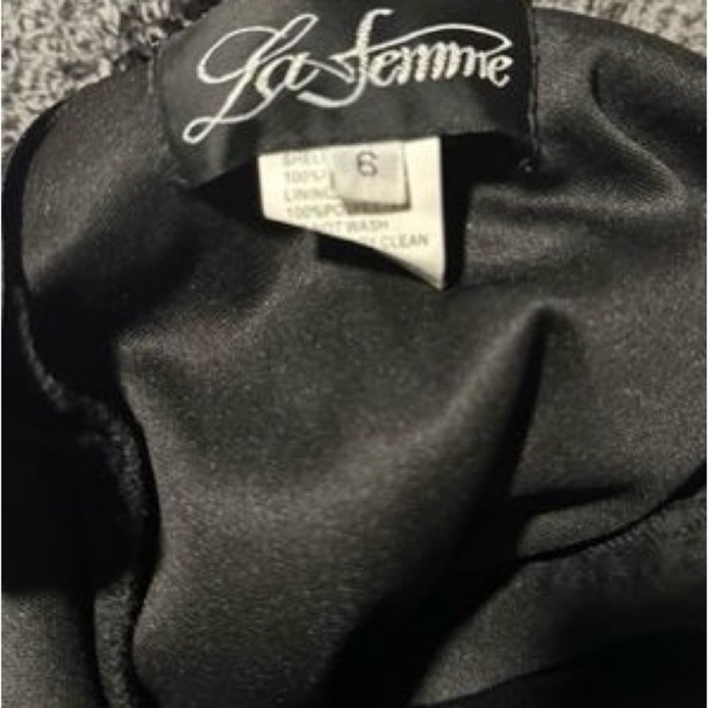 La Femme Black Sleeveless Prom Dress